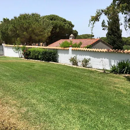 Holiday home Con Piscina, Amplio Jardin Y Aire Acondicionado Chiclana de la Frontera